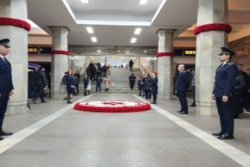 Bakı metrosunda 20 Yanvar şəhidlərinin xatirəsi yad edilir